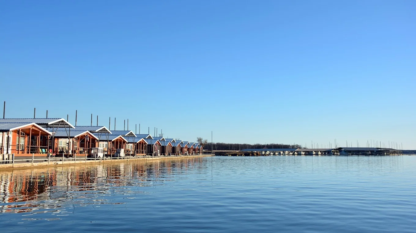 Lake Texoma Floating Cabins: The Ultimate Waterfront Getaway Experience -  Go Lake Texoma