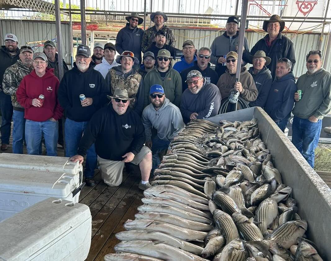 lake texoma striper guides 2024